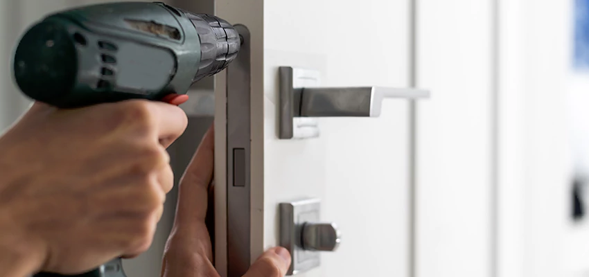 Locksmith For Lock Replacement Near Me in Orange Cove, CA