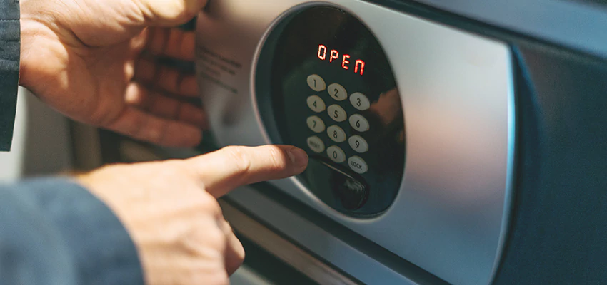 Cash Safe Openers in Orange Cove, California