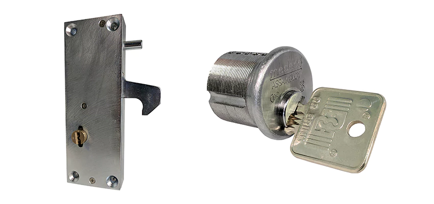 RR Fence Gates Brink Locks Repair in Orange Cove, California