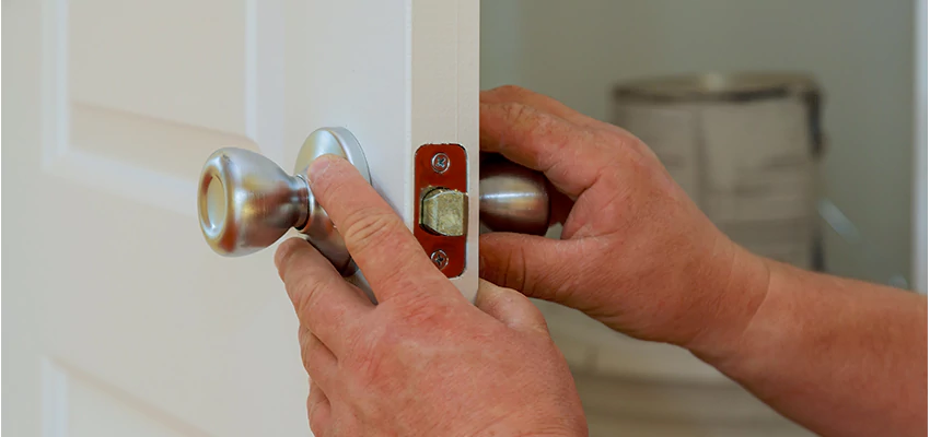 AAA Locksmiths For lock Replacement in Orange Cove, California